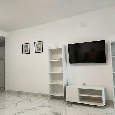 Apartament Flamingo Z Basenem トレビエハ エクステリア 写真